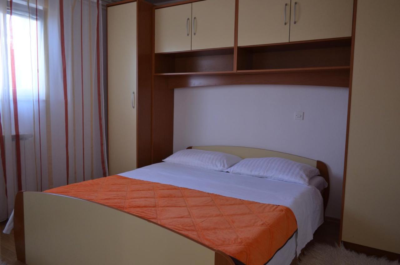 Apartments Tomas Betina  Εξωτερικό φωτογραφία