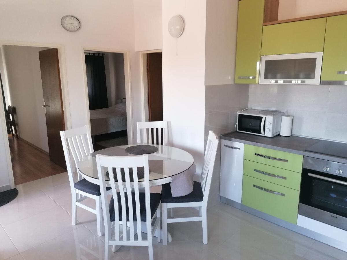 Apartments Tomas Betina  Εξωτερικό φωτογραφία