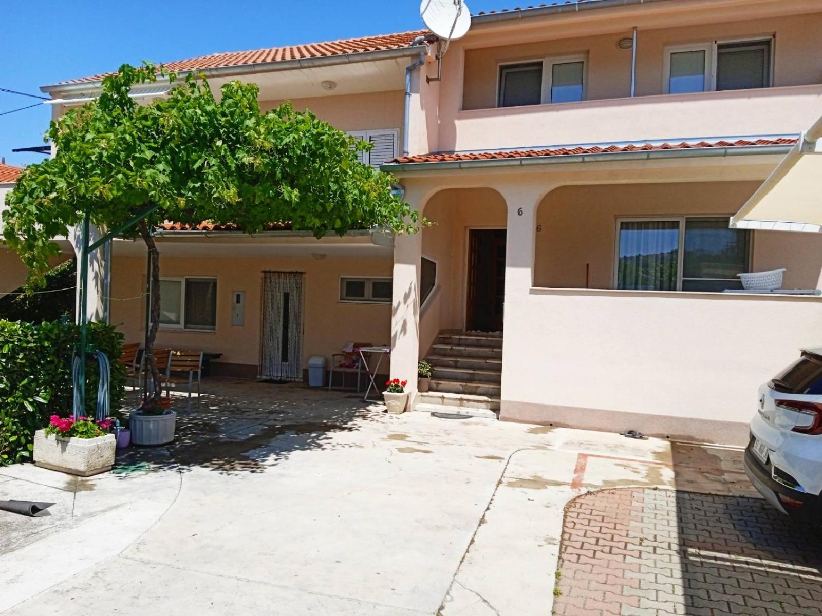Apartments Tomas Betina  Εξωτερικό φωτογραφία