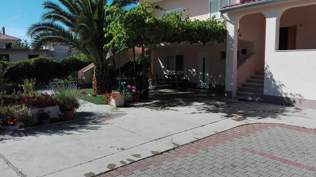 Apartments Tomas Betina  Εξωτερικό φωτογραφία