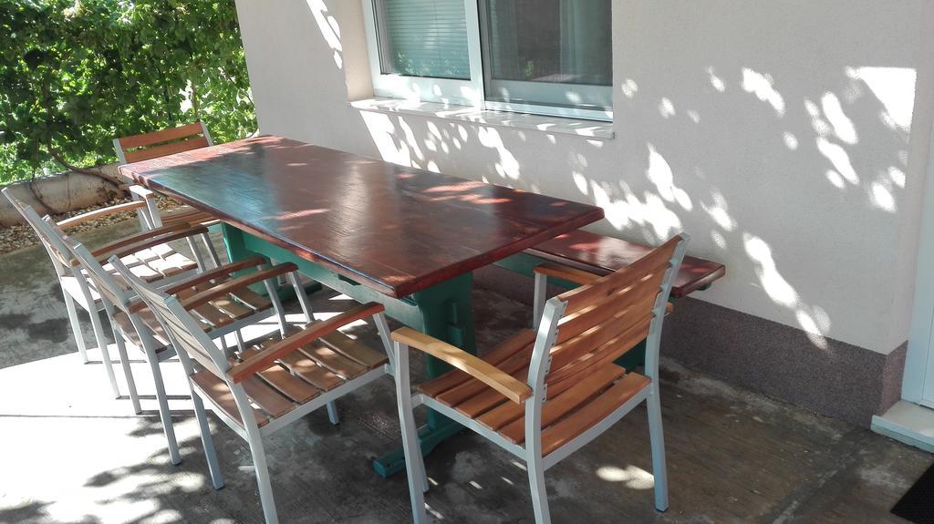 Apartments Tomas Betina  Εξωτερικό φωτογραφία