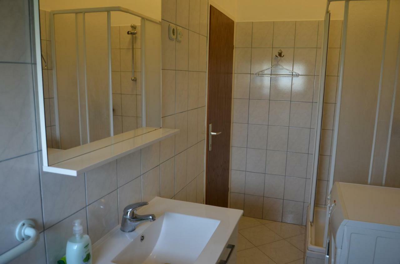Apartments Tomas Betina  Εξωτερικό φωτογραφία